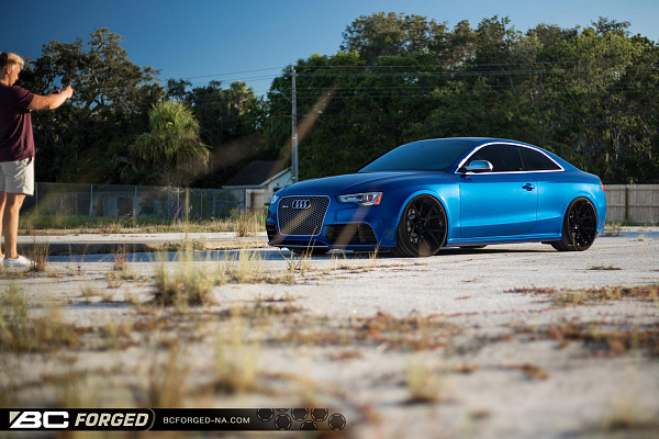 Фото дисков BC Forged RZ05 Черный глянец на Audi A/S/RS 5 (8T)