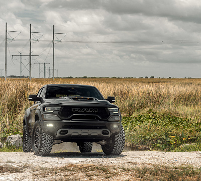 Фото дисков Vossen HF6-1 на Ram 1500 V