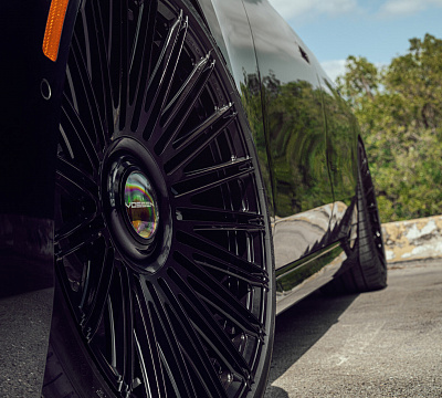 Фото дисков Vossen S17-14 на BMW 7 (G70)