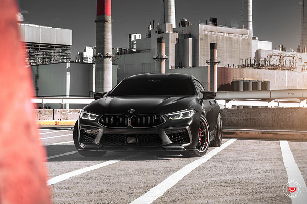 Фото дисков Vossen EVO-2 (3-Piece) Черный глянец на BMW 8/M8