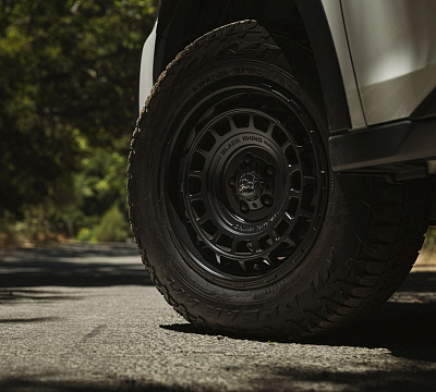 Фото дисков Black Rhino AWOL на Subaru Outback BT