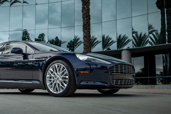 Aston Martin Rapide