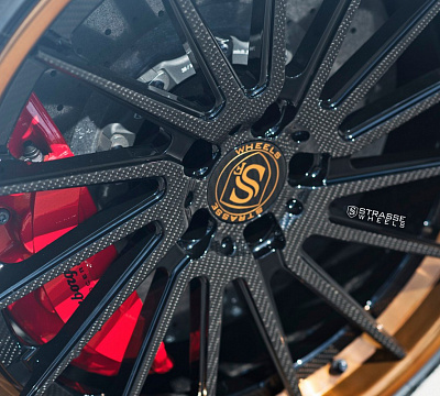 Фото дисков Strasse Wheels SV15T Deep Concave FS на Lamborghini Aventador