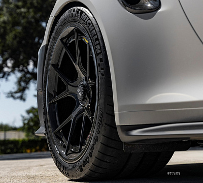 Фото дисков Strasse Wheels SM5R Deep Concave FS на Porsche 911 VIII