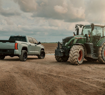 Фото дисков 4PLAY 4P83 на Toyota Tundra III