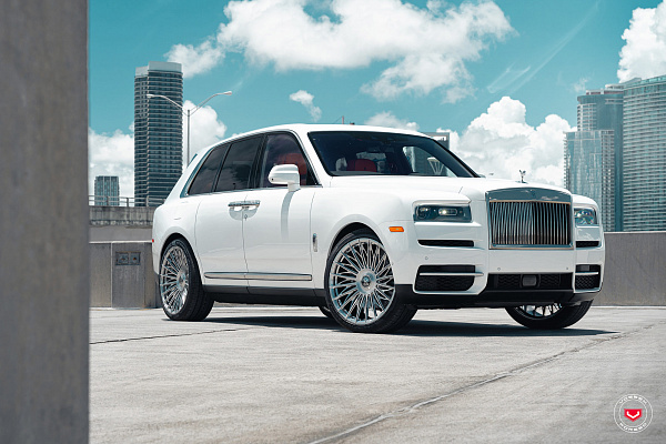 Фото дисков Vossen S17-15T Глянцевый лак на Rolls-Royce Cullinan