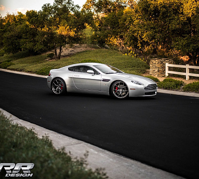 Фото дисков MRR FS06 на Aston Martin Vantage 3