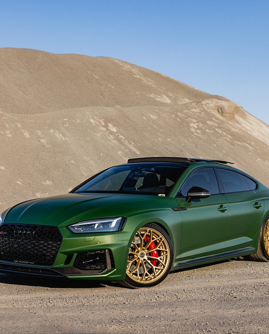 Фото дисков CM6-R Сатиновая шампань на Audi A/S/RS 5 (F5)