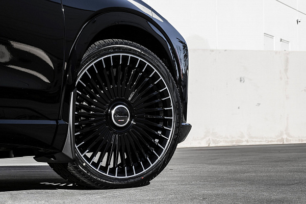 Фото дисков Giovanna Tulum Черный глянец на Toyota Crown S230