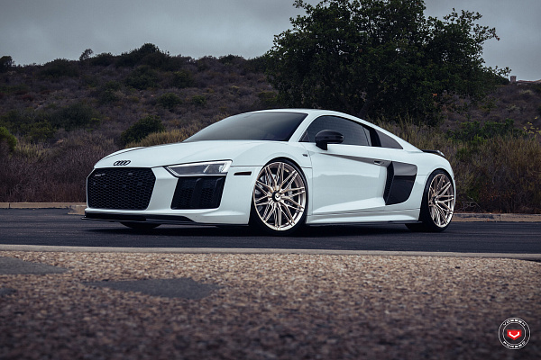 Фото дисков Vossen VPS-4 Глянцевая шампань на Audi R8 (4S)