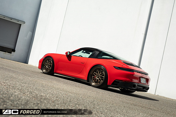 Фото дисков BC Forged MHK519 Сатиновая бронза на Porsche 911 VIII