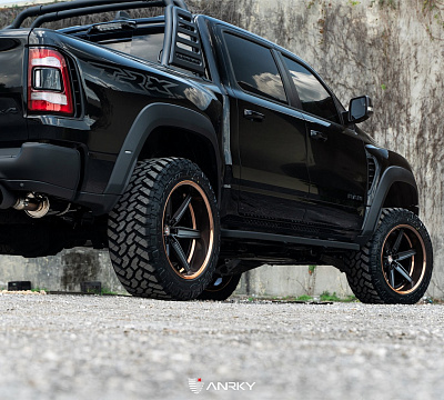 Фото дисков Anrky AN36-S на Ram 1500 V
