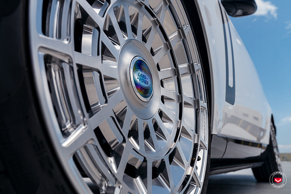 Фото дисков Vossen LC3-12 Глянцевый лак на Land Rover Range Rover V