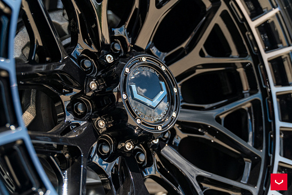 Фото дисков Vossen HFX-1 (8-Lug) Черный глянец на GMC Sierra IV