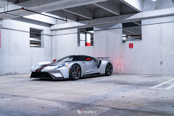 Фото дисков Anrky XR-305 Сатиновый графит на Ford GT II