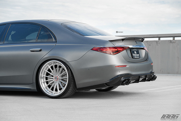 Фото дисков 1886 Wheels XR015 Глянцевый лак на Mercedes-Benz S-Class (W223)