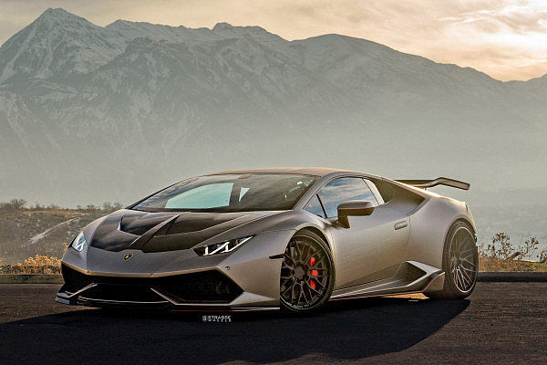Фото дисков Strasse Wheels SV10M Deep Concave FS Черный сатин на Lamborghini Huracan
