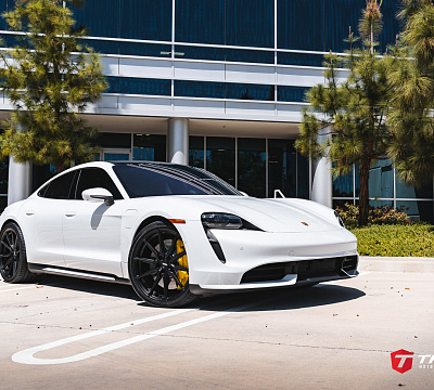 Фото дисков Vossen HF-3 на Porsche Taycan I