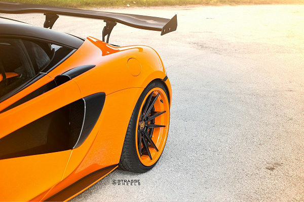 Фото дисков Strasse Wheels SV1 Deep Concave FS Другой цвет на McLaren 570S