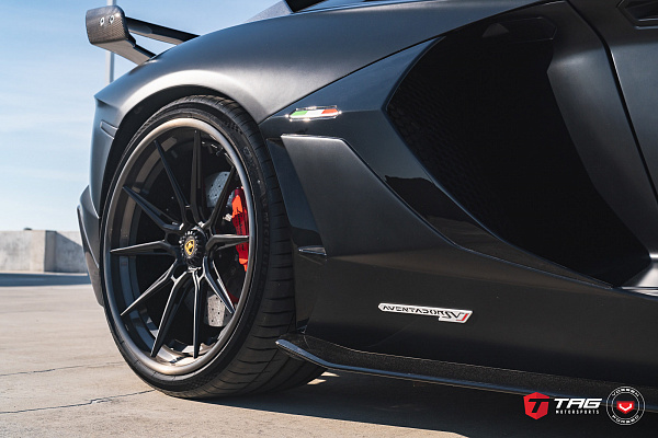 Фото дисков Vossen EVO-2R (3-Piece) Черный сатин на Lamborghini Aventador