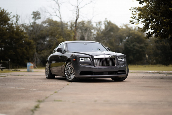 Фото дисков Brixton Forged LX07 Алмазная проточка на Rolls-Royce Wraith