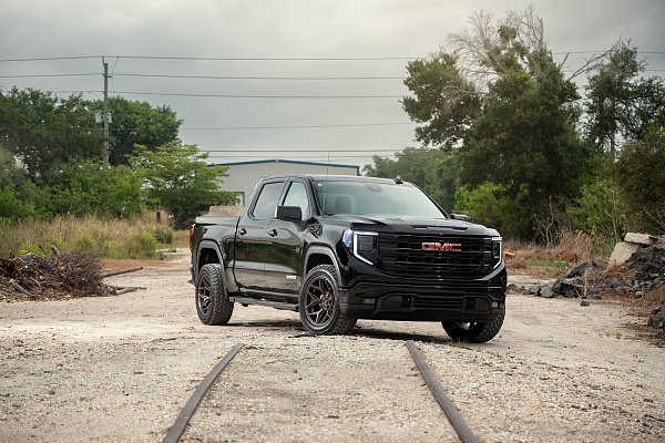 Фото дисков 4PLAY 4P06 Сатиновая бронза на GMC Sierra IV