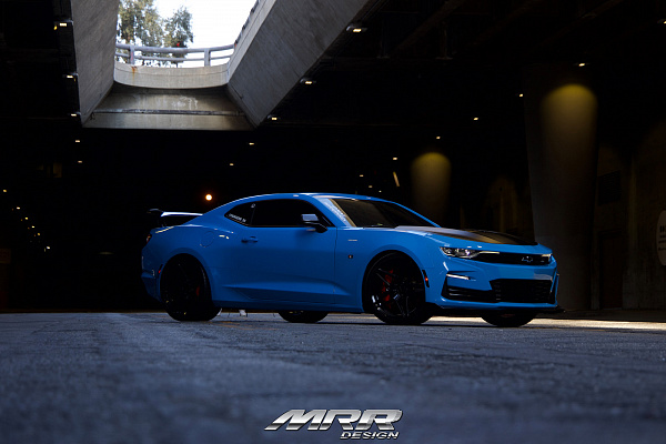 Фото дисков MRR M755 Черный глянец на Chevrolet Camaro VI