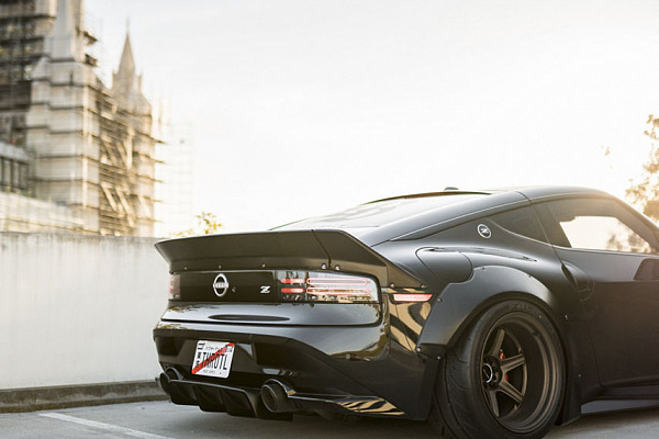 Фото дисков Motegi Racing MF418 EXO6 Сатиновая бронза на Nissan Z