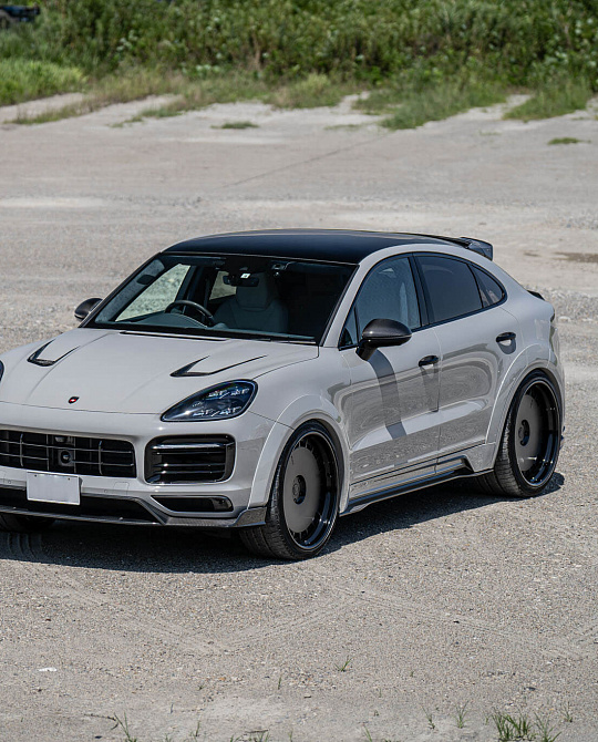 Фото дисков 935 Черный сатин на Porsche Cayenne III
