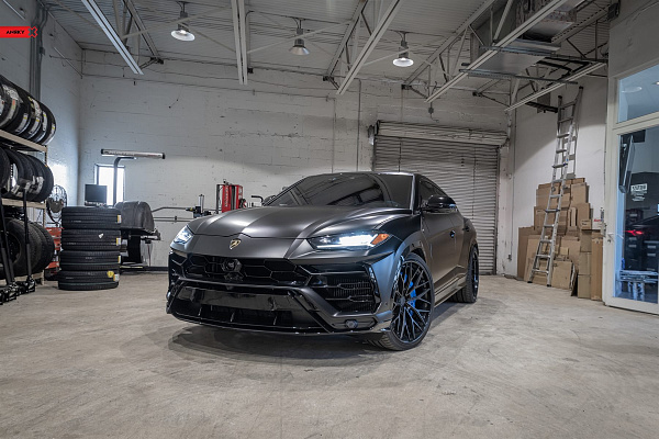 Фото дисков Anrky AN30 Черный сатин на Lamborghini Urus
