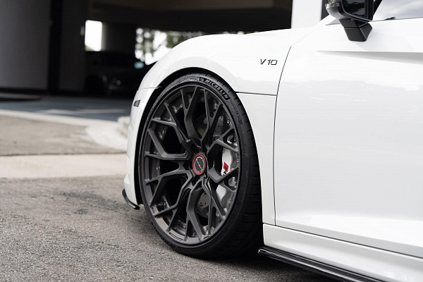 Фото дисков Brixton Forged PF10 Черный сатин на Audi R8 (4S)