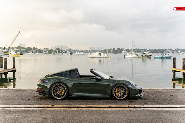 Фото дисков Anrky AN10 Глянцевое темное золото на Porsche 911 VIII