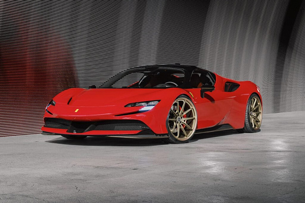 Фото дисков Brixton Forged PF11 R / RS Сатиновое темное золото на Ferrari SF90