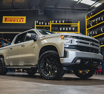 Фото дисков Vossen HF6-4 на Chevrolet Silverado IV