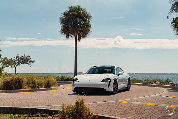 Фото дисков Vossen M-X3 (3-Piece) Черный сатин на Porsche Taycan I