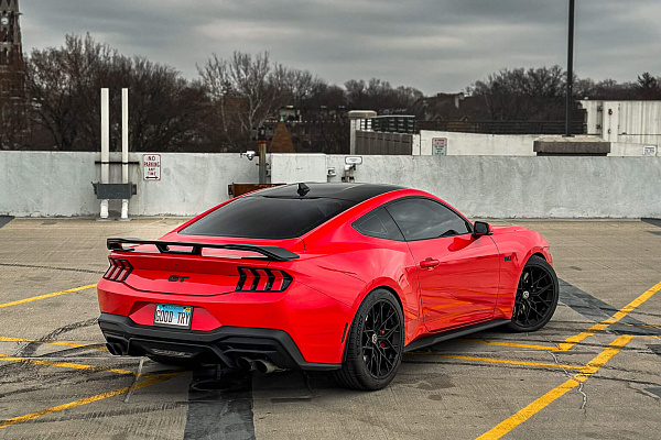 Фото дисков HRE FF10 Черный сатин на Ford Mustang VII