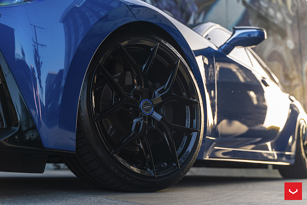 Фото дисков Vossen HF-5 Черный глянец на Lexus IS III
