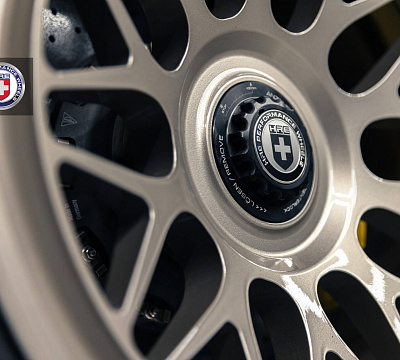 Фото дисков HRE 300 GT на Porsche 911 VI