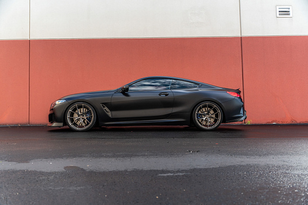 Фото дисков HRE P101 Сатиновый темный лак на BMW 8/M8