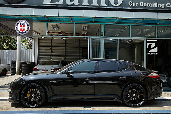 Фото дисков HRE P101 Черный сатин на Porsche Panamera I