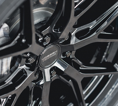 Фото дисков Vossen HF6-4 на Chevrolet Silverado IV