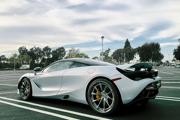 Фото дисков HRE S204H Сатиновый тонированный лак на McLaren 720S