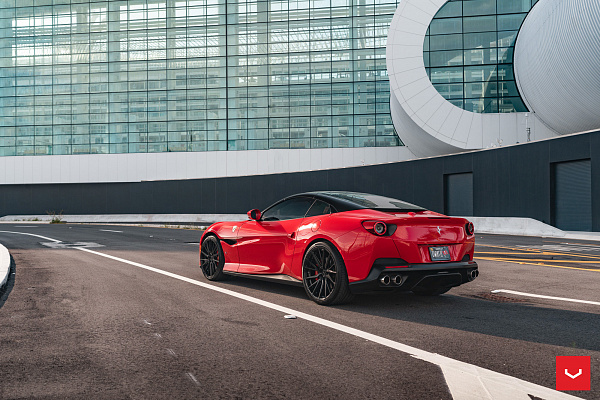 Фото дисков Vossen HF-4T Черный глянец на Ferrari Portofino