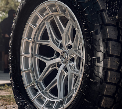 Фото дисков Vossen HFX-1 (6-Lug) на Toyota Tundra III
