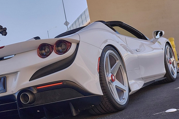 Ferrari F8