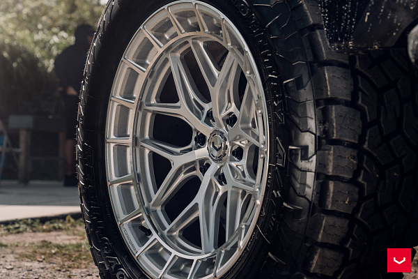 Фото дисков Vossen HFX-1 (6-Lug) Серебро на Toyota Tundra III