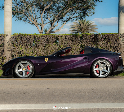 Фото дисков Anrky RS5.3 на Ferrari 812
