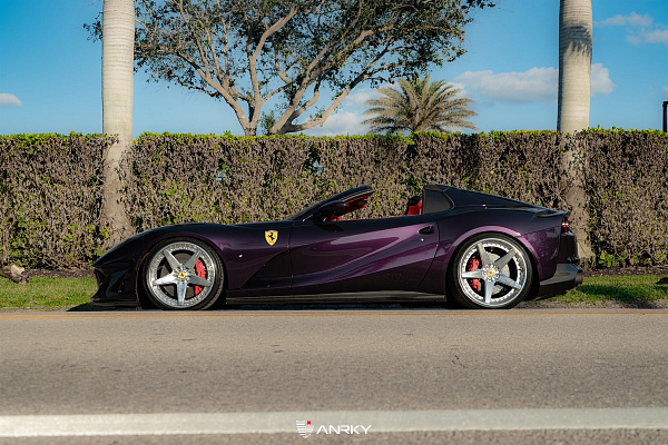 Фото дисков Anrky RS5.3 Полированный лак на Ferrari 812