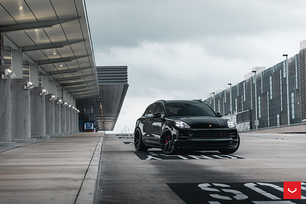 Фото дисков Vossen HF-5 Черный глянец на Porsche Macan I