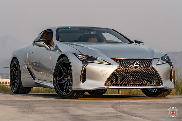Фото дисков Vossen M-X1 Черный глянец на Lexus LC 500
